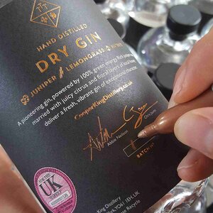 Cooper King Dry Gin label closeup writing - Digital Distiller